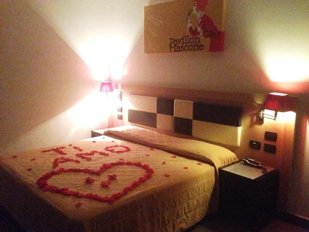Double or Twin STANDARD Room, Visagi, Naples