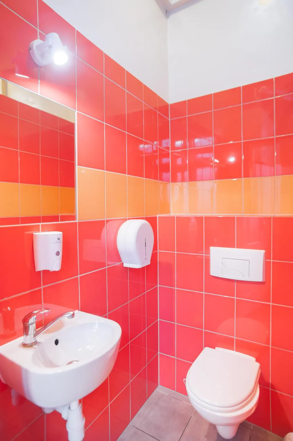 Bed in dormitory CAPACITY 6 WITH SHARED BATHROOM Room, Dizzy Daisy Hostel, Krakow