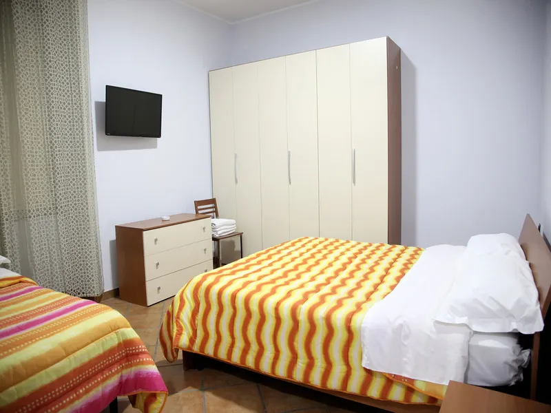 QUADRUPLE STANDARD Room, Best Western Hotel dei Mille, Naples