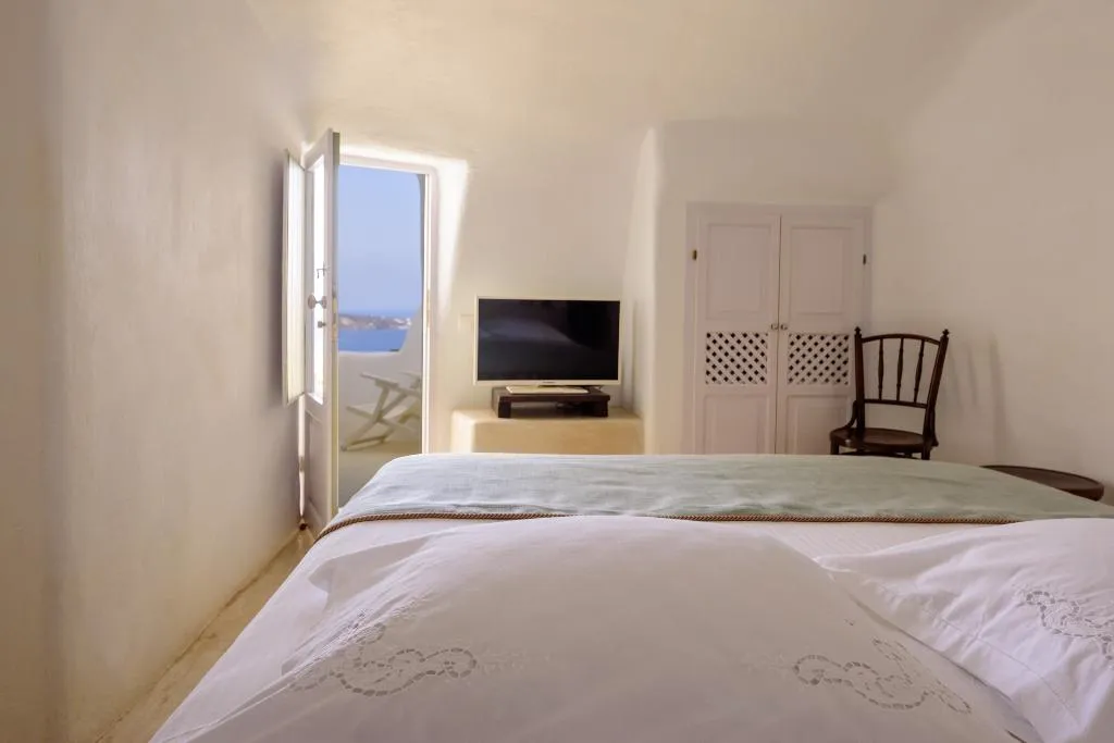 SUITE HONEYMOON Room, Fanari Villas, Santorini