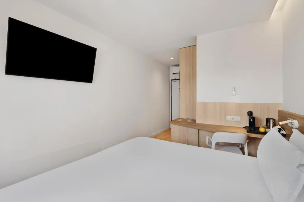 Room, B&B Hotel Viana Do Castelo, Porto