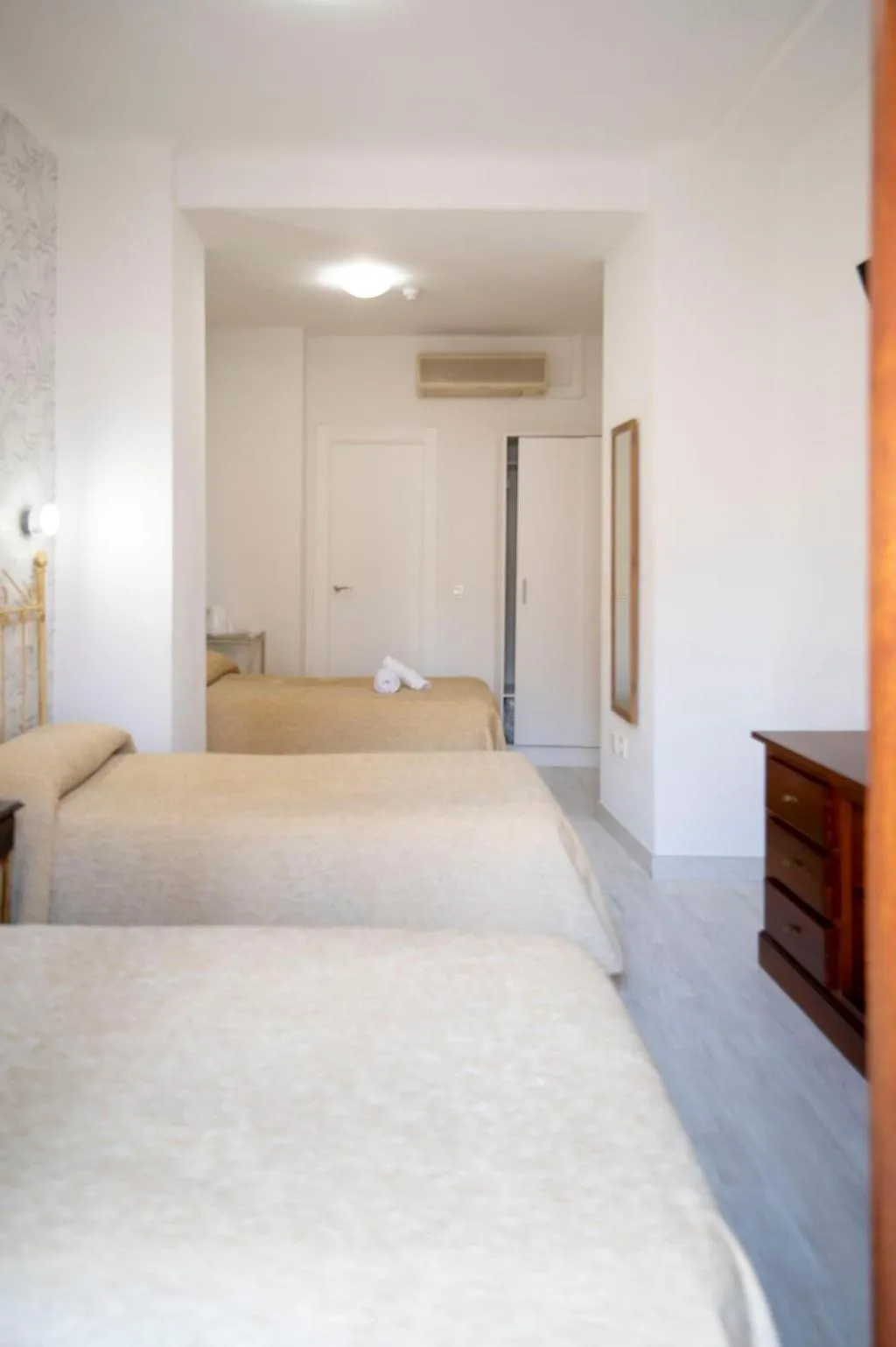 TRIPLE STANDARD Room, Hotel Manzanito, Andalucia
