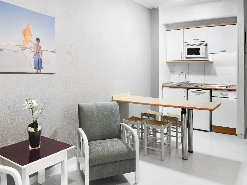 APARTMENT CAPACITY 3 ONE BEDROOM Room, Elba Lucia Sport & Suite Hotel, Fuerteventura