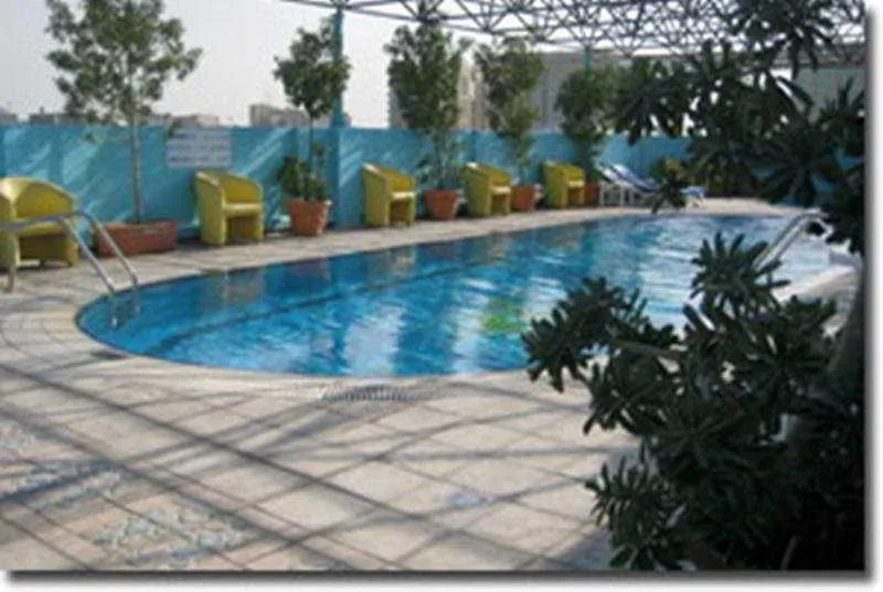 Pool, Sadaf Delmon Hotel, Dubai