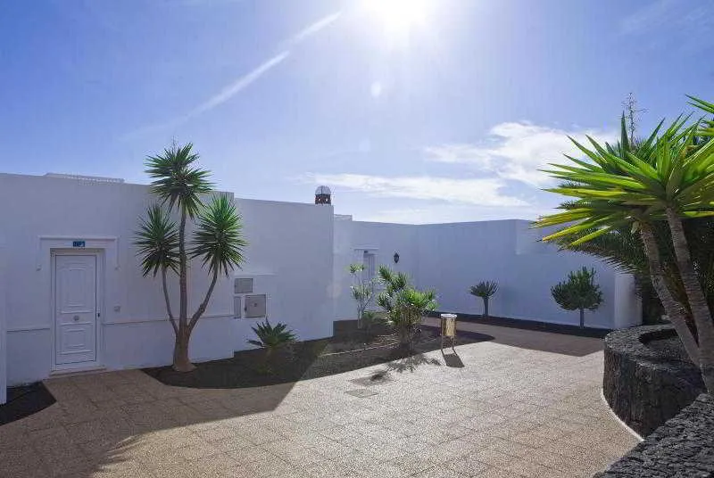 Terrace, Apartamentos LIVVO Coloradamar, Lanzarote