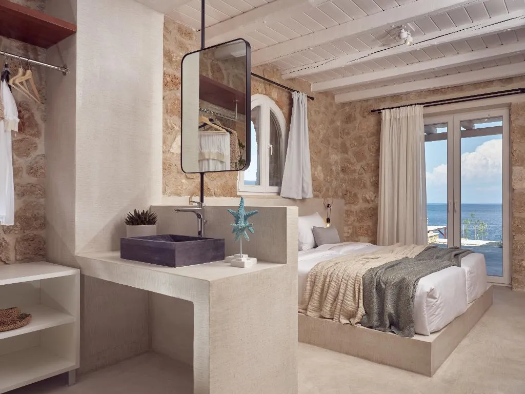 VILLA FOUR BEDROOMS WITH PRIVATE POOL Room, Arismari K3 Luxurious Villa, Zante