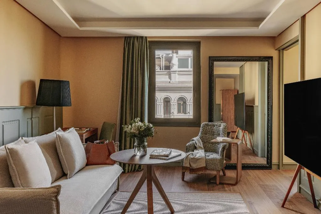 Room, Hotel Colón Gran Meliá, Seville