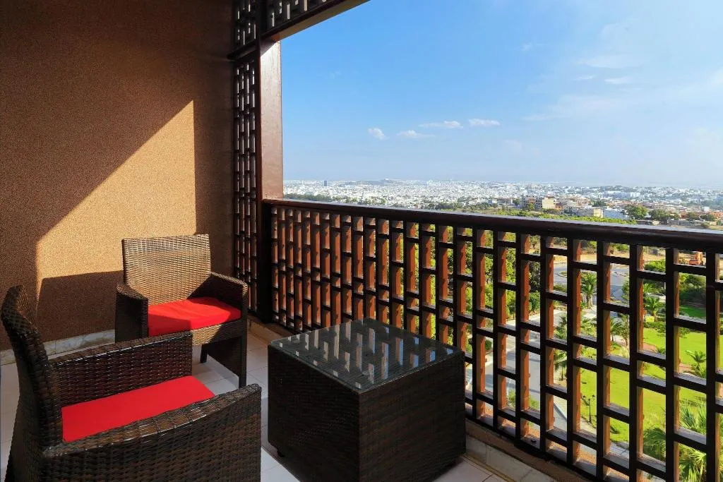 DOUBLE DELUXE KING BED Room, Sheraton Tunis, Tunisia