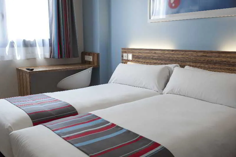 DOUBLE WITH DOUBLE BED Room, Travelodge Madrid Metropolitano, Madrid