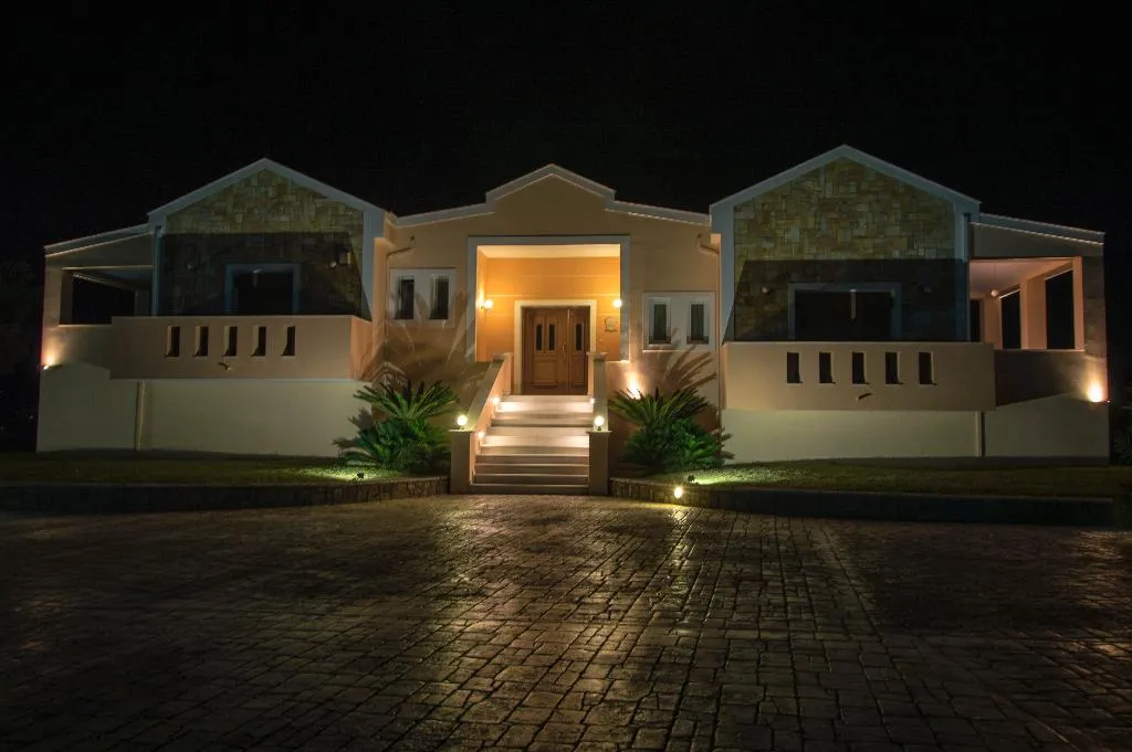 VILLA FOUR BEDROOMS WITH PRIVATE POOL Room, Leone Luxury Villas, Zante