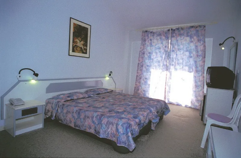 Double or Twin STANDARD Room, Caravos, Skiathos