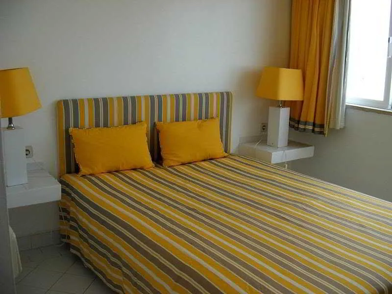 Room, Montechoro Clube 99, Algarve