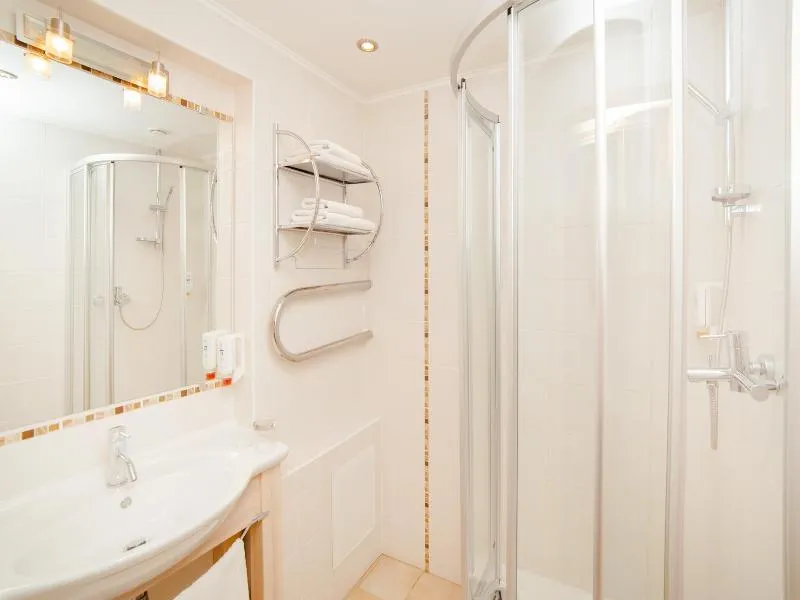 TRIPLE STANDARD Room, Rija Hotel Tia, Riga