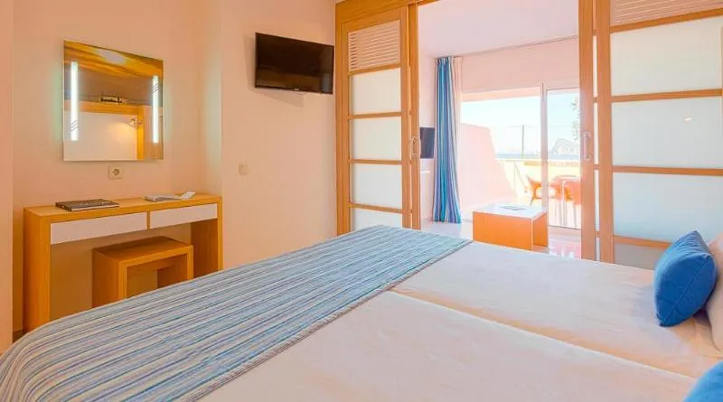 FAMILY ROOM SEA VIEW Room, Sirenis Seaview Country Club, Ibiza