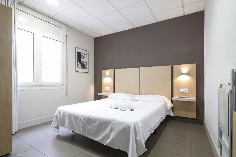 Room, Putxet by Gaiarooms, Barcelona