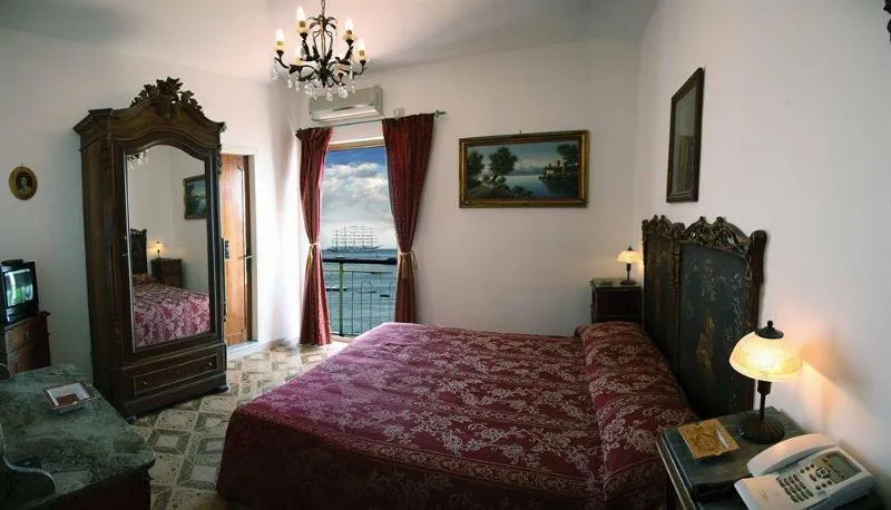General view, La Riva, Catania