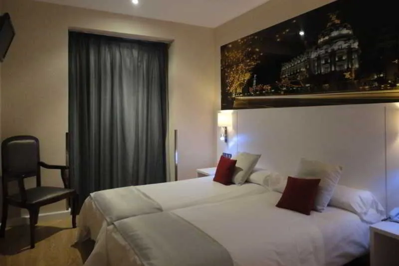 Room, Olmedo, Madrid