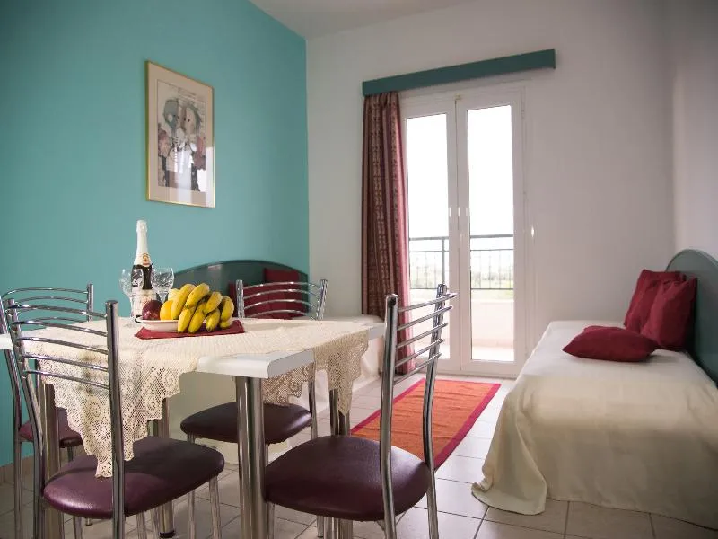 Room, Theoni Apartments, Crete