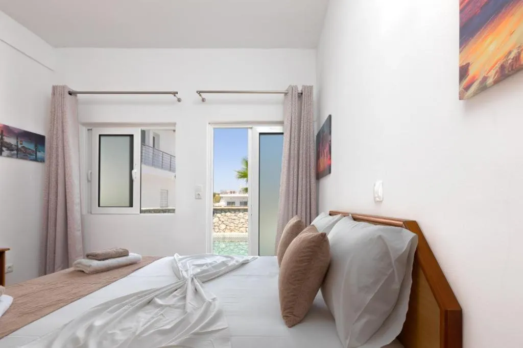 SUITE TWO BEDROOMS WITH PRIVATE POOL Room, Paradise Garden, Rhodes