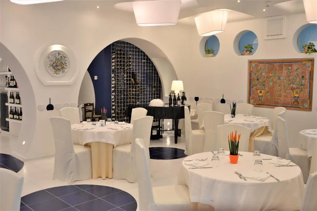Restaurant, Hotel Santa Lucia, Naples