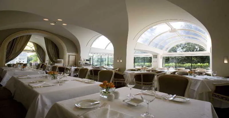 Restaurant, Pentelikon, Athens