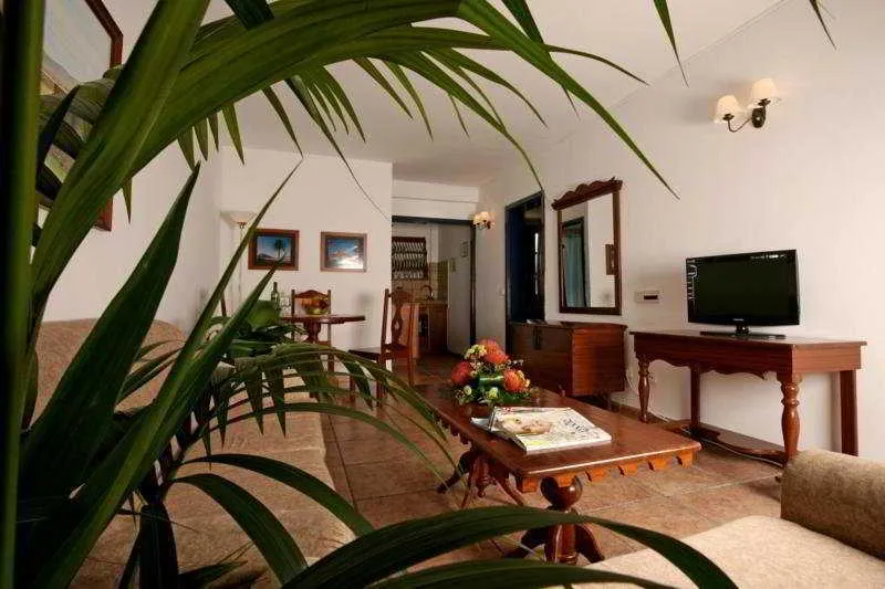 APARTMENT CAPACITY 3 TWO BEDROOMS Room, Nazaret Mansion, Lanzarote
