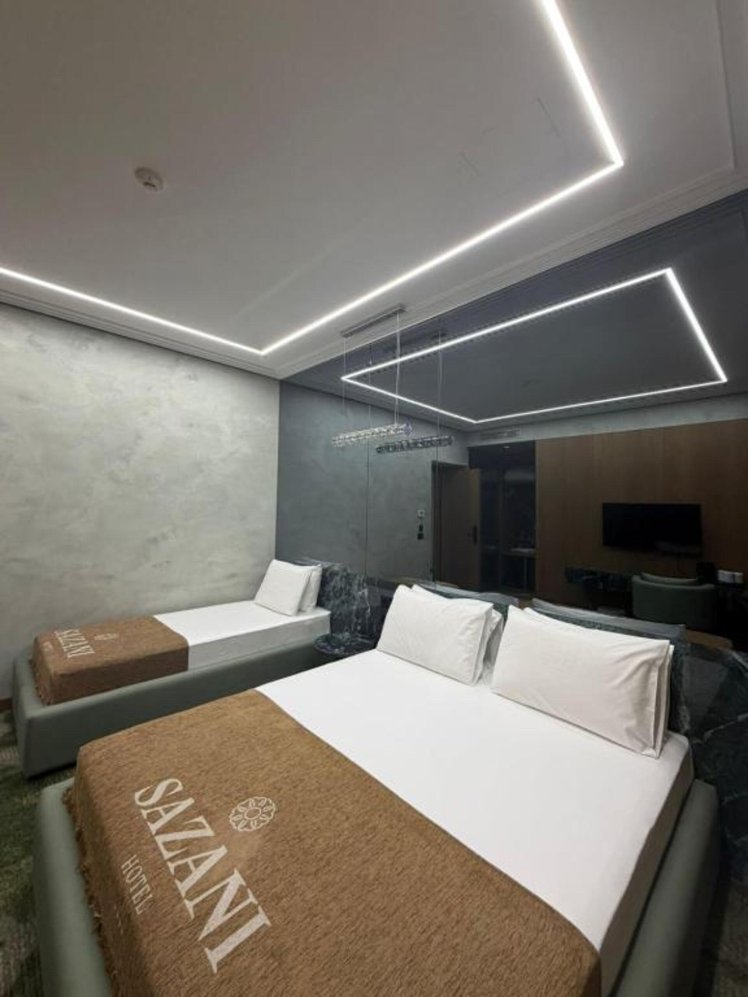 Sazani Hotel, Kavaje