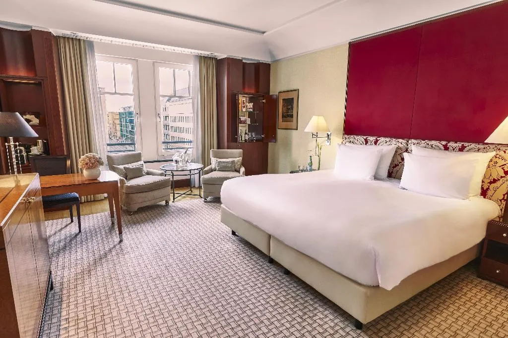 Double or Twin DELUXE SUPERIOR Room, Adlon Kempinski Berlin, Berlin