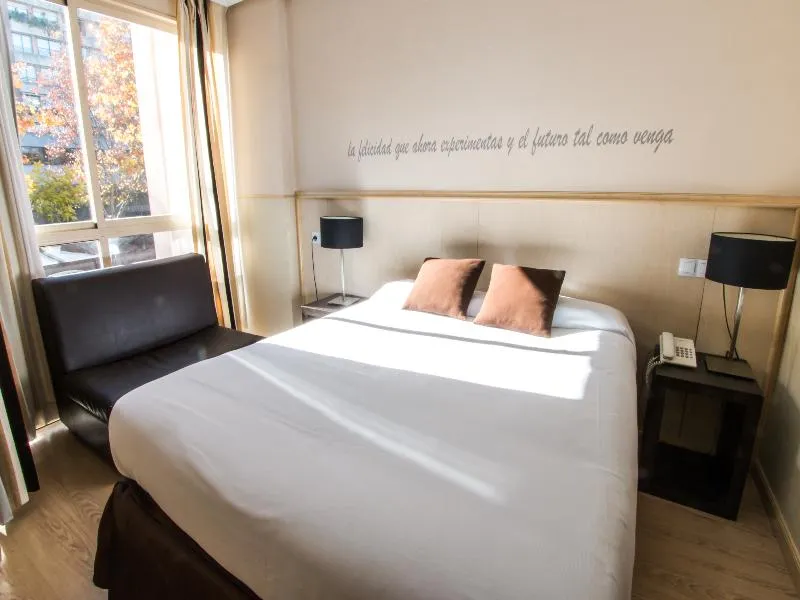 DOUBLE STANDARD Room, Hotel Suites Feria de Madrid, Madrid