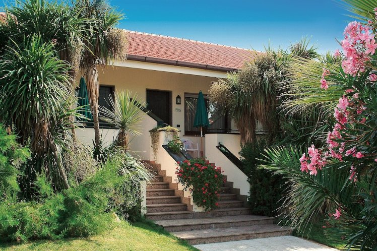 Oleandri Resort Paestum, Naples