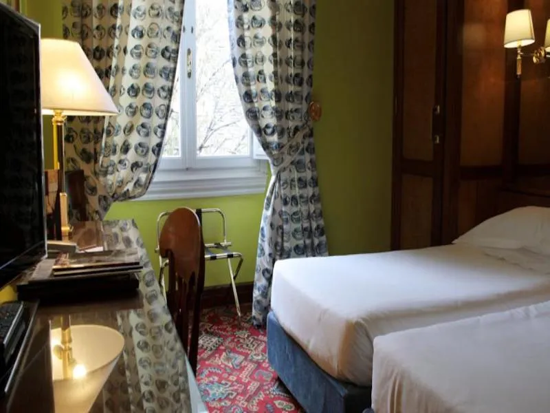 Room, Albani Firenze, Florence