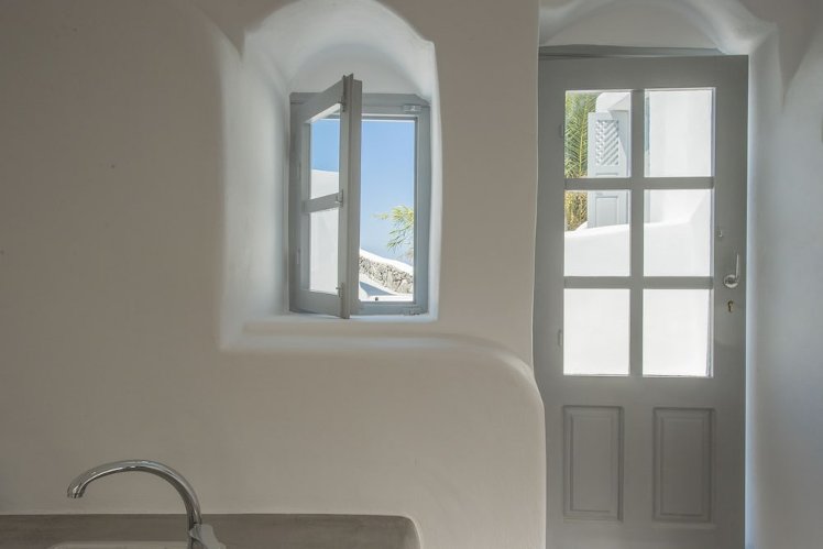Aqua Serenity Santorini Luxury Suites, Santorini