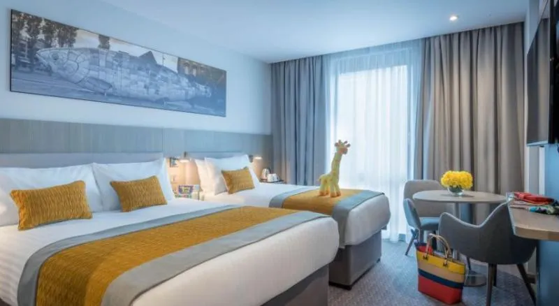 TRIPLE DELUXE Room, Maldron Hotel Tallaght, Dublin