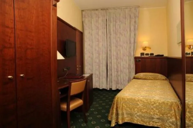 SINGLE STANDARD Room, Valganna, Milan