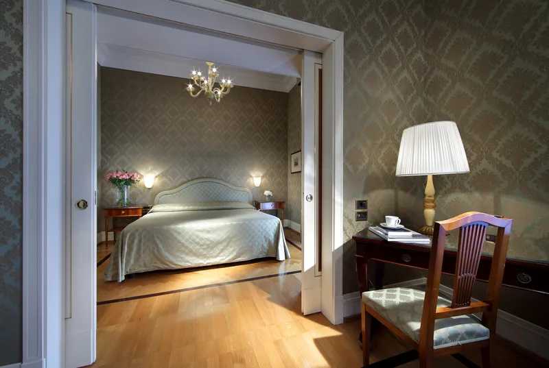 SUITE STANDARD Room, Eurostars Hotel Excelsior, Naples
