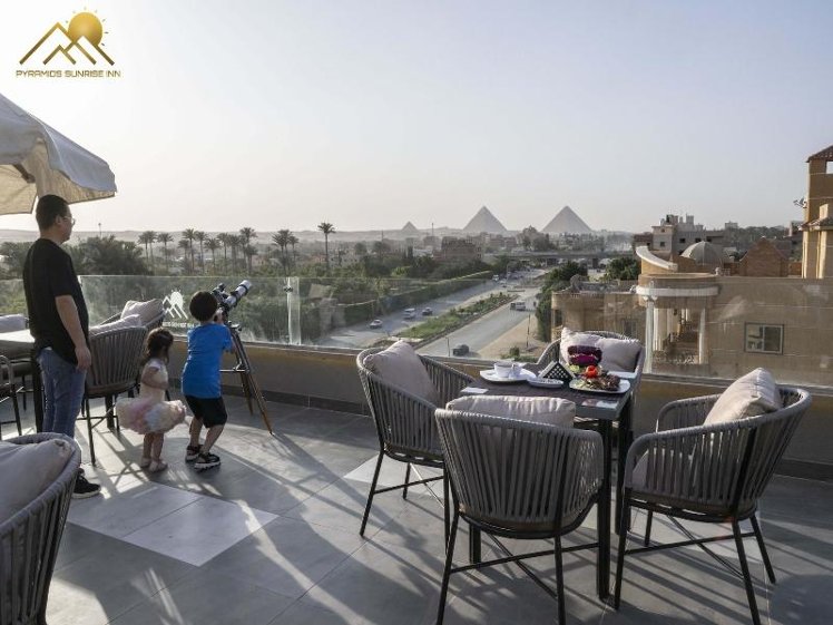 Terrace, Pyramids Sunrise Inn, Cairo
