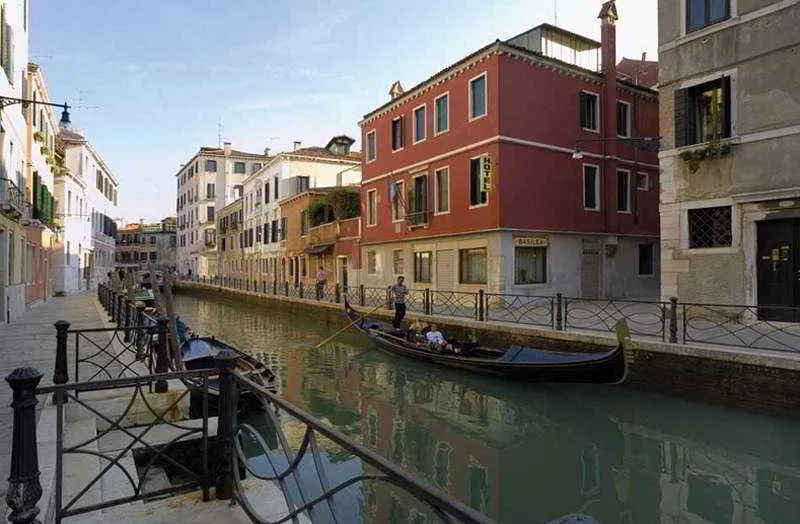 General view, Basilea, Venice