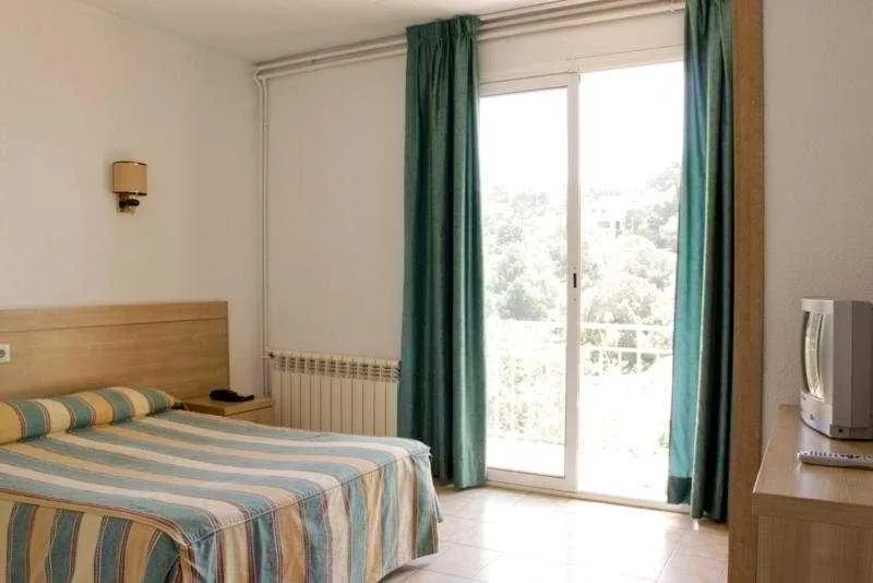 Double or Twin STANDARD Room, Montañamar Lloret, Costa Brava