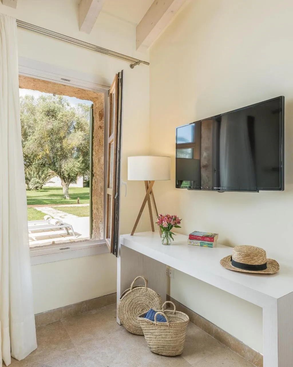 SUITE WITH TERRACE Room, Sa Franquesa Nova, Majorca