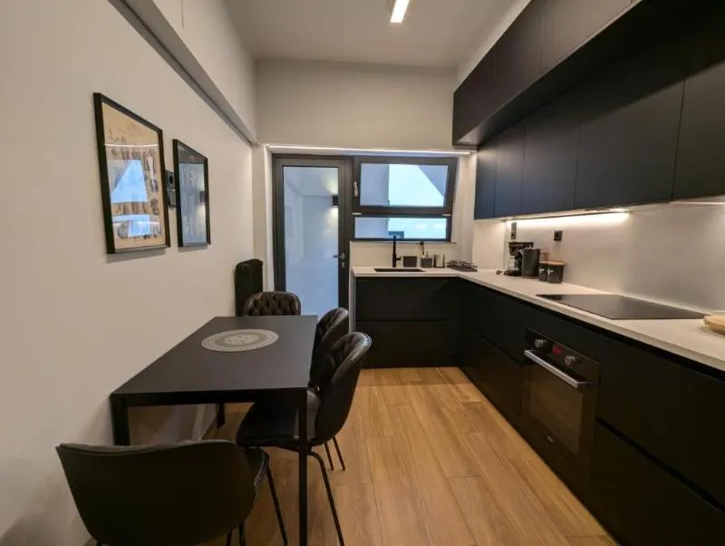 APARTMENT DELUXE TWO BEDROOM Room, Be My Guest Athens, Athens