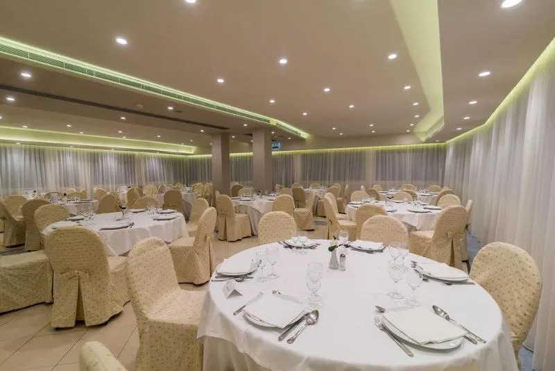 Restaurant, President Park, Catania
