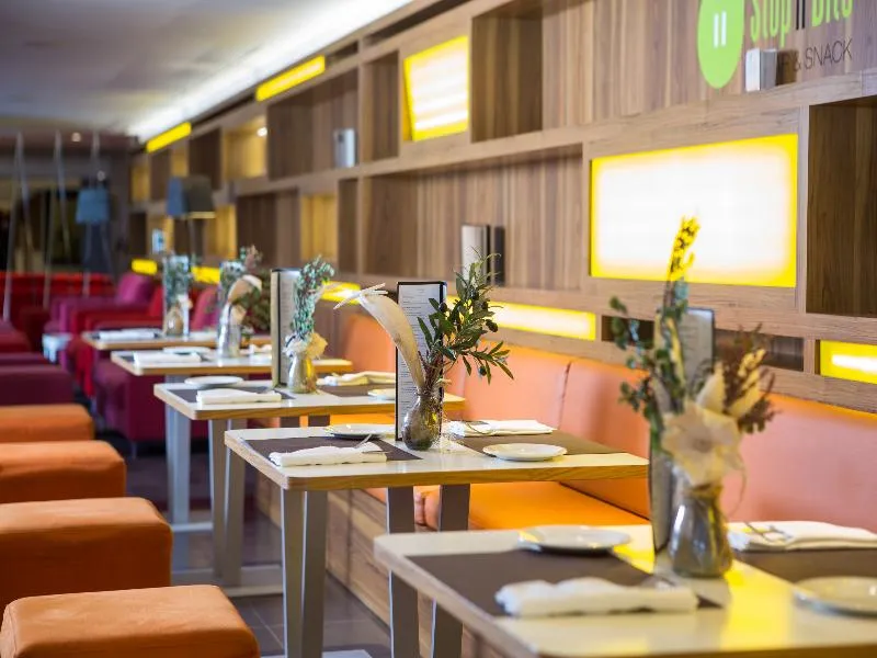 Restaurant, Moxy Barcelona, Barcelona