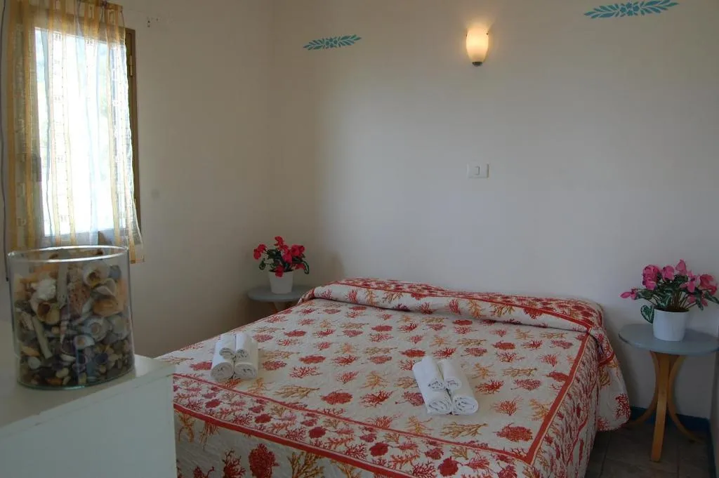 BUNGALOW TWO BEDROOMS Room, Marina del Cantone Chalet, Naples