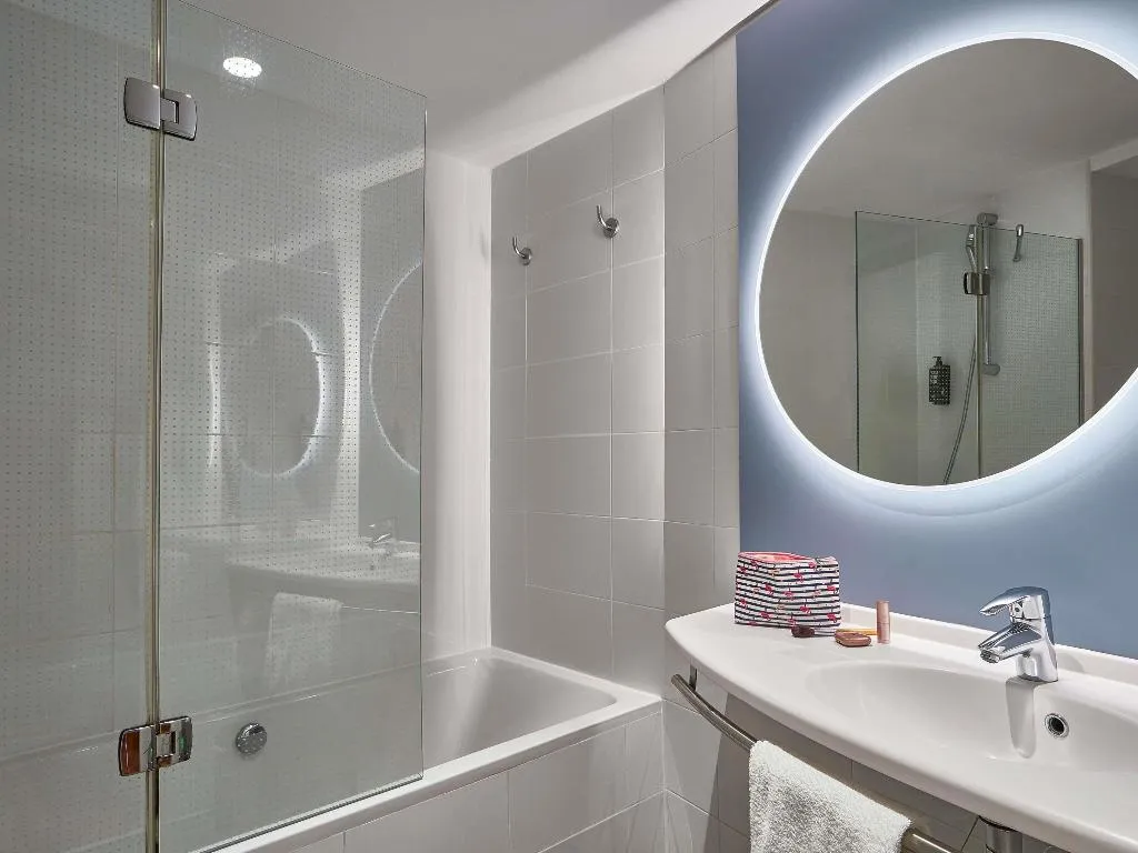 DOUBLE STANDARD Room, ibis Barcelona Santa Coloma, Barcelona