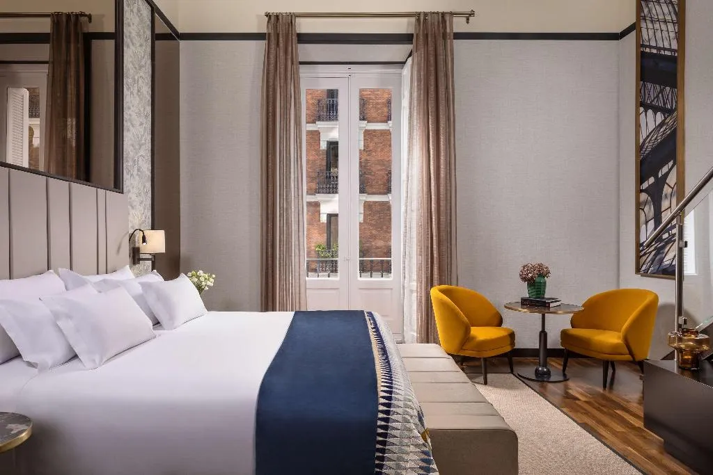 SUITE STANDARD Room, NH Collection Madrid Palacio de Tepa, Madrid