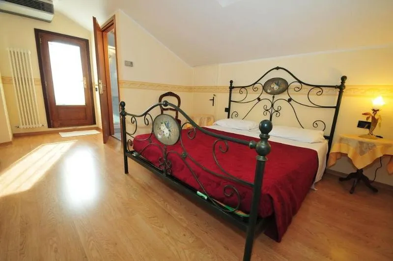 General view, Locanda Sant'Anna, Venice