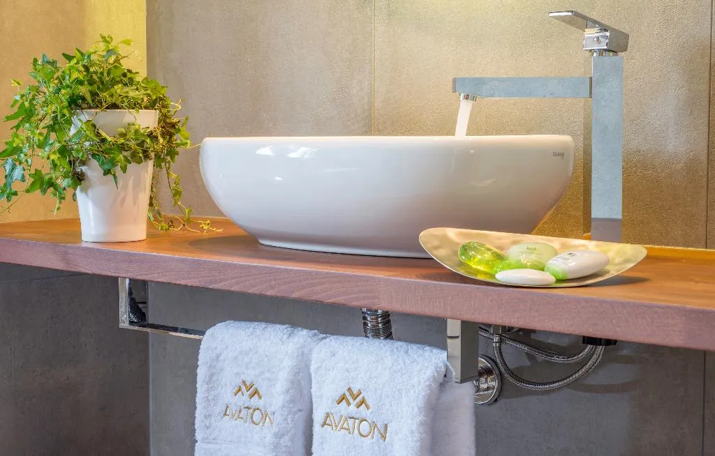 JUNIOR SUITE WITH PRIVATE POOL Room, Avaton Luxury Beach Resort Relais & Chateau, Thessaloniki