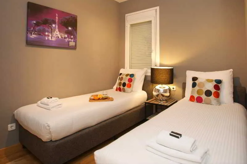 Room, Paseo De Gracia Apartments, Barcelona