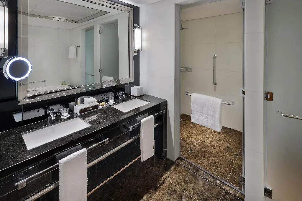 SUITE SEA VIEW TWO BEDROOMS Room, Hilton Dubai Palm Jumeirah, Dubai