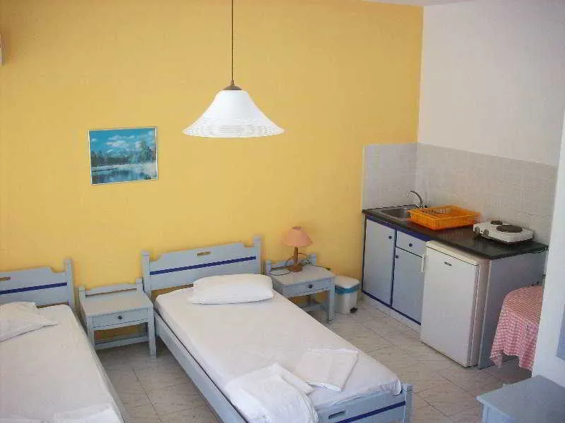 Room, Rena Studios, Kos